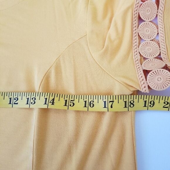Peck & Peck Yellow Short Sleeved Pull-On Top - Sm - Picture 7 of 8